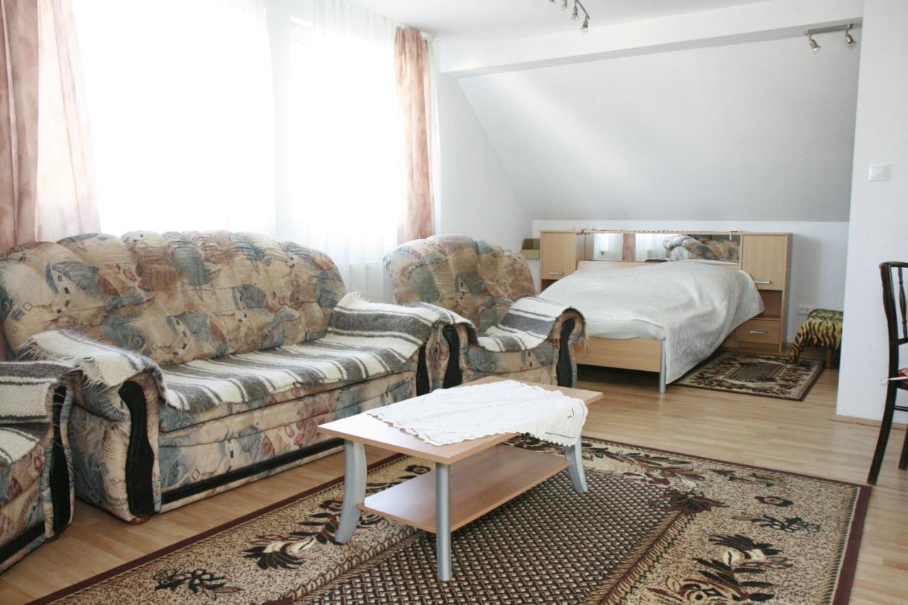 Apartment Kata Štúrovo Eksteriør bilde
