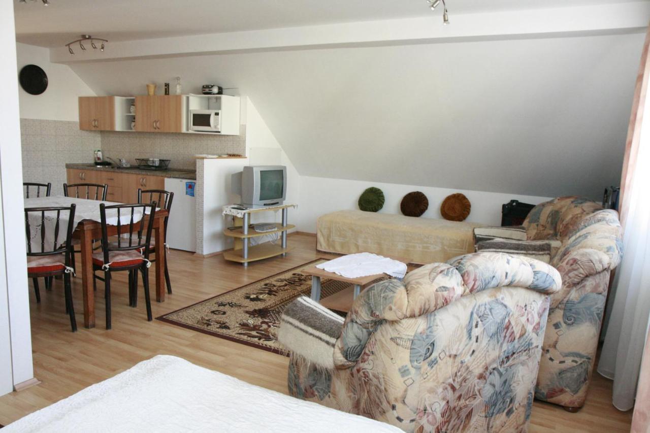 Apartment Kata Štúrovo Eksteriør bilde